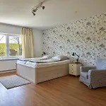 Haus Deichwelle Apartamento Vollerwiek