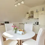Haus Deichwelle Apartamento Vollerwiek